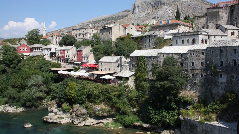 ECE VAHAPOĞLU İLE BOSNA – HERSEK ve PİRAMİTLER TURU
